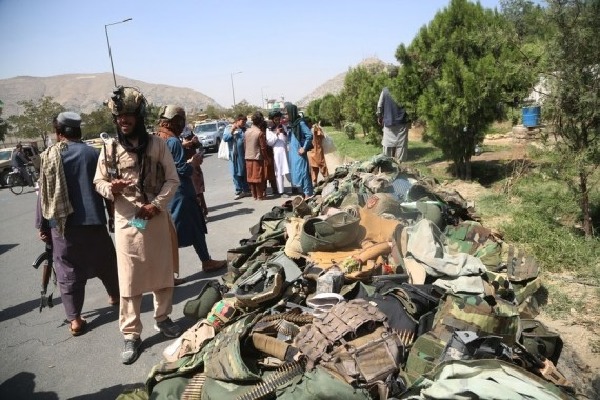 Wary of a guerrilla war, Taliban asks civilians to handover their weapons