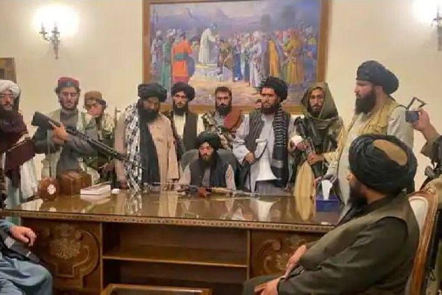 Taliban meets Afghan political figures, assures security