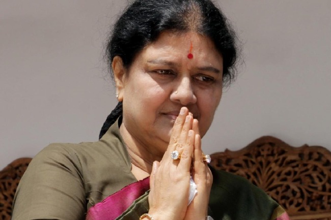 Sasikala waiting for right moment to take control of AIADMK