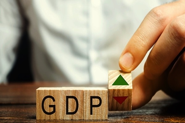 India on course for 9% GDP growth in FY22, 3rd wave still a concern