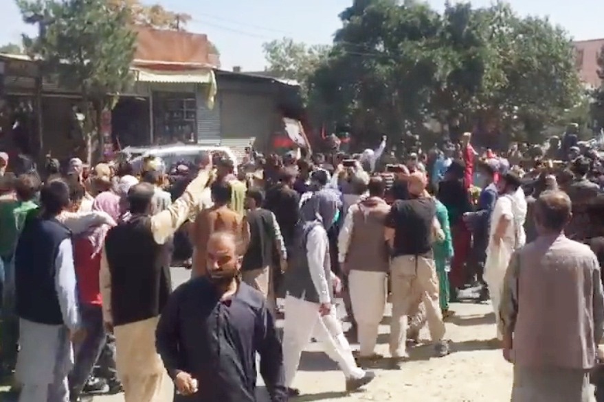 Protests in Kabul against Pak dropping bombs in Panjshir