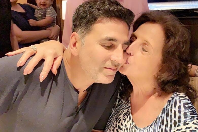 Akshay Kumar pens emotional note for mother on his 54th birthday