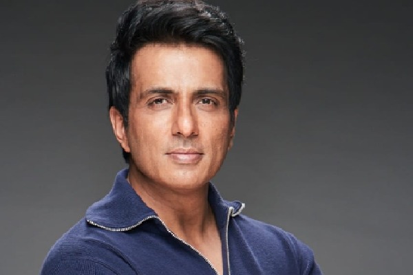 IT sniffs out financial irregularities of Rs 250-cr by Sonu Sood