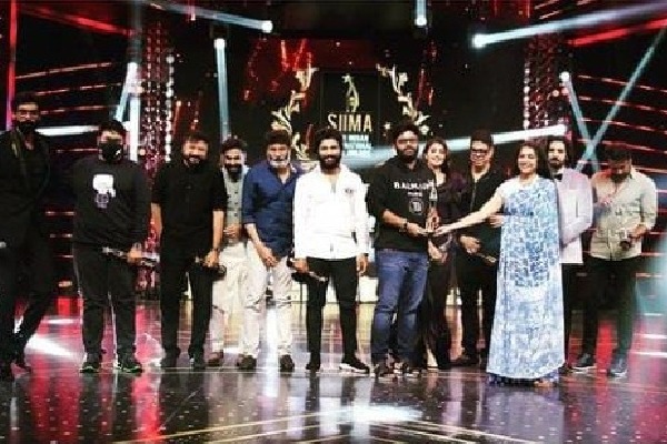 More awards for Allu Arjun's 'Ala Vaikunthapurramuloo' at SIIMA