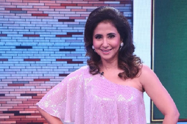 Urmila Matondkar shakes a leg on 'Zee Comedy Show'