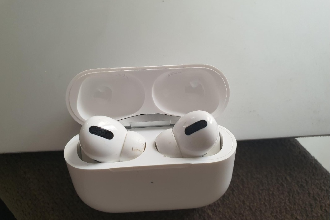 Apple AirPods may soon track body temperature, monitor posture