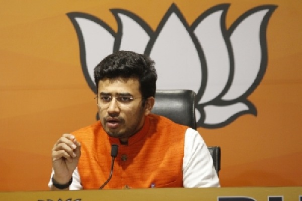 Mamata 'begum' cannot be allowed in Shivaji Maharaj's land: Tejasvi Surya