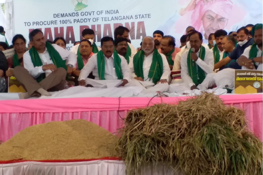 TRS ready to lead nationwide agitation of farmers: KCR