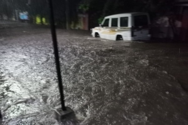 Heavy rains lash three districts in Andhra Pradesh