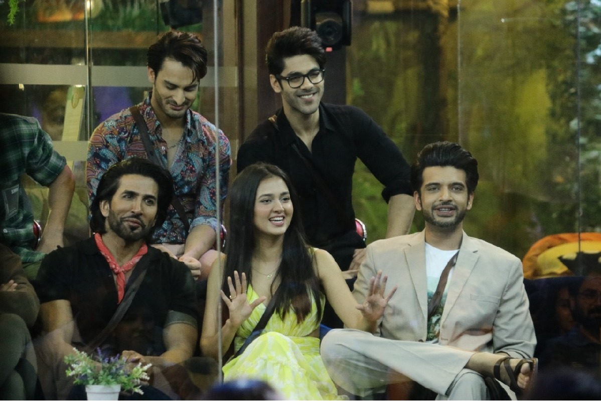 'Bigg Boss 15': Jay, Vishal in ugly spat, Abhijit wants to be Prime Minister!