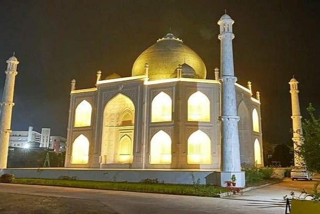 Taj Mahal-like home in MP catching people's fancy