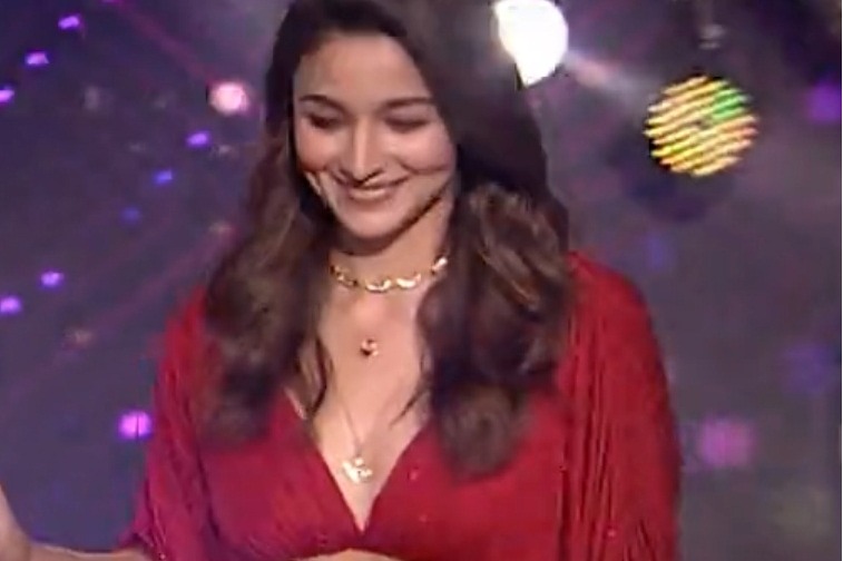 Alia Bhatt mouths Balakrishna's viral dialogue at 'Bigg Boss Telugu 5' grand finale