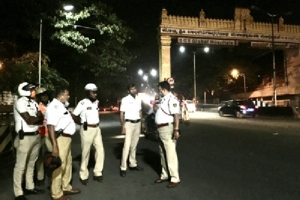 Karnataka to enforce 10-day 'night curfew' from Tuesday