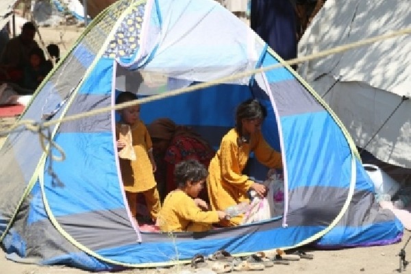 Unicef deploys mobile health teams for Afghan women, kids