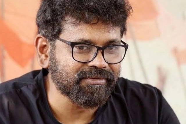 Sukumar announces reward of Rs 1 lakh each for 'Pushpa' production workers