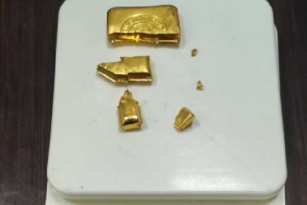 Gold worth Rs 72 lakh seized from three women at Hyderabad Airport