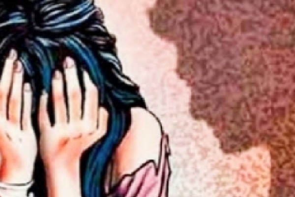 Minor girl rescued, 9 held for trafficking in Hyderabad