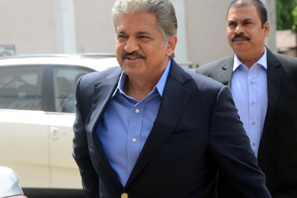 K'taka humiliation row: Anand Mahindra welcomes farmer into M&M family