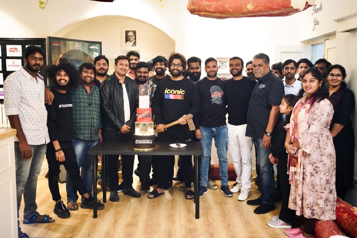 'Pushpa'-themed party to celebrate Allu Arjun's return from vacation