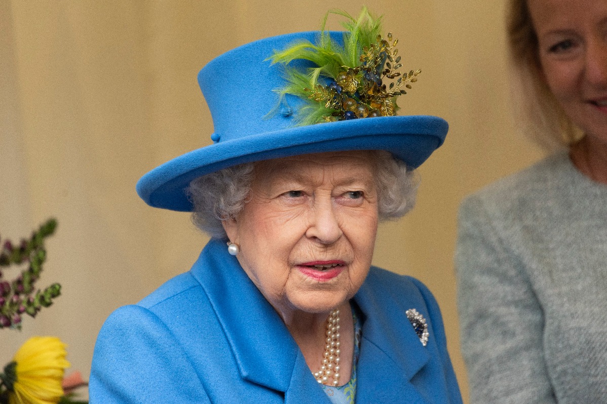 Queen Elizabeth II tests positive for Covid