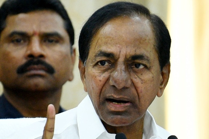 After 'Bangaru Telangana', KCR coins new slogan 'Golden India'