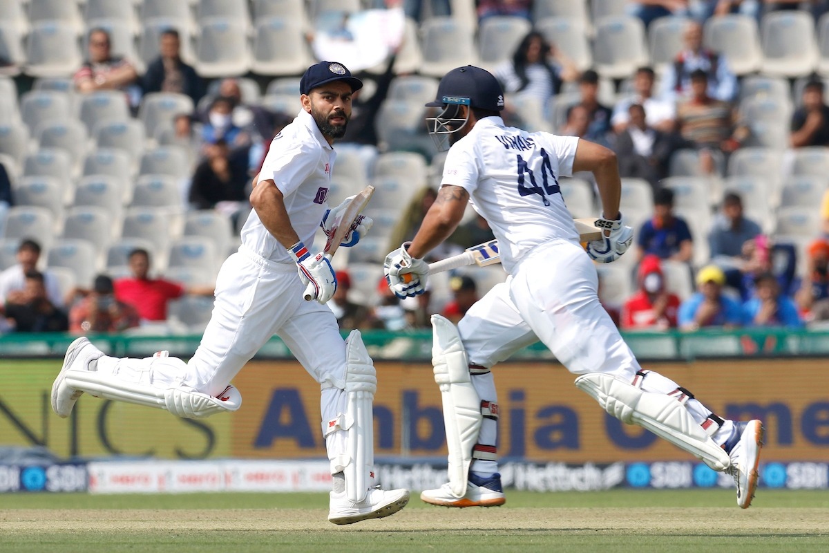 1st Test: Sri Lanka bounce back in second session with scalps of Vihari, Kohli