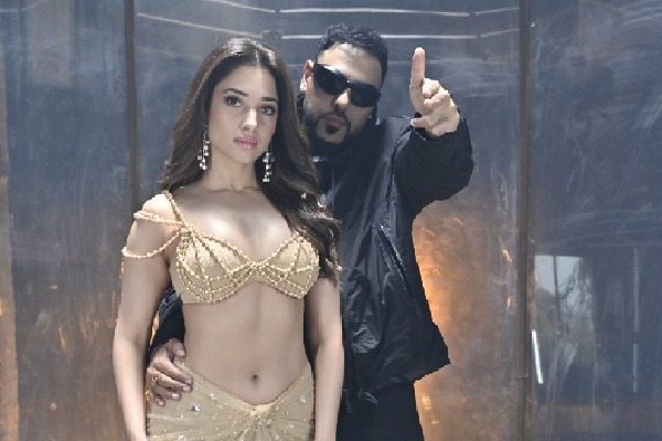 Tamannaah's new smoking hot video 'Tabahi' with Badshah takes over the Internet