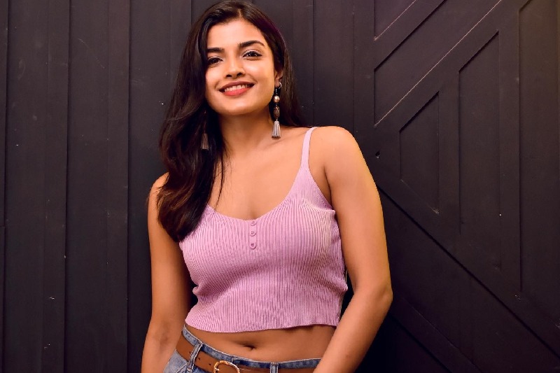 After Rashmika, Aashna Zaveri jives to 'Arabic Kuthu' from 'Beast'