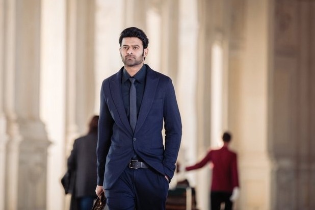 Prabhas on Spanish vacation, undergoes minor surgery for 'Salaar' injury