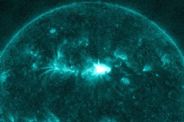 Sun erupts with 17 flares, solar storms to hit Earth on Thursday