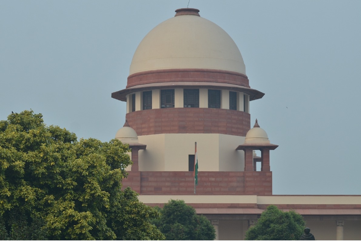 'Never pollute stream of justice': SC orders detention of man till rising of court