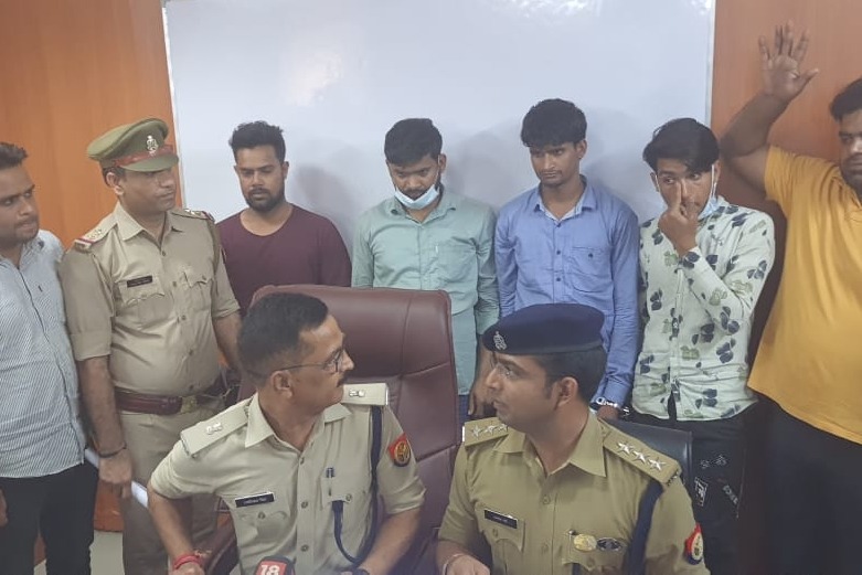 Major IPL betting racket busted in Noida, 6 held