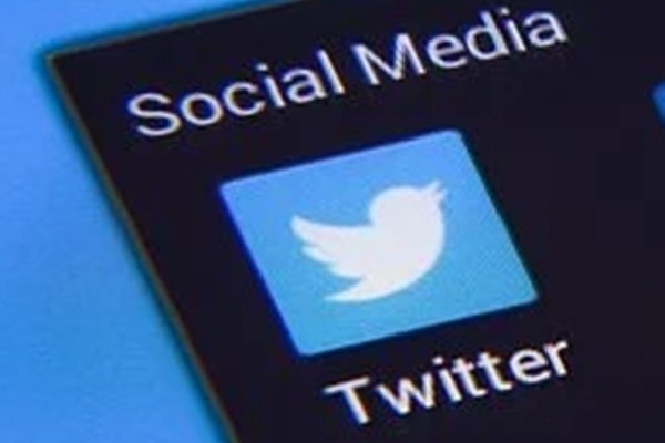 Twitter 'tampering' with public record by wiping embedded deleted tweets