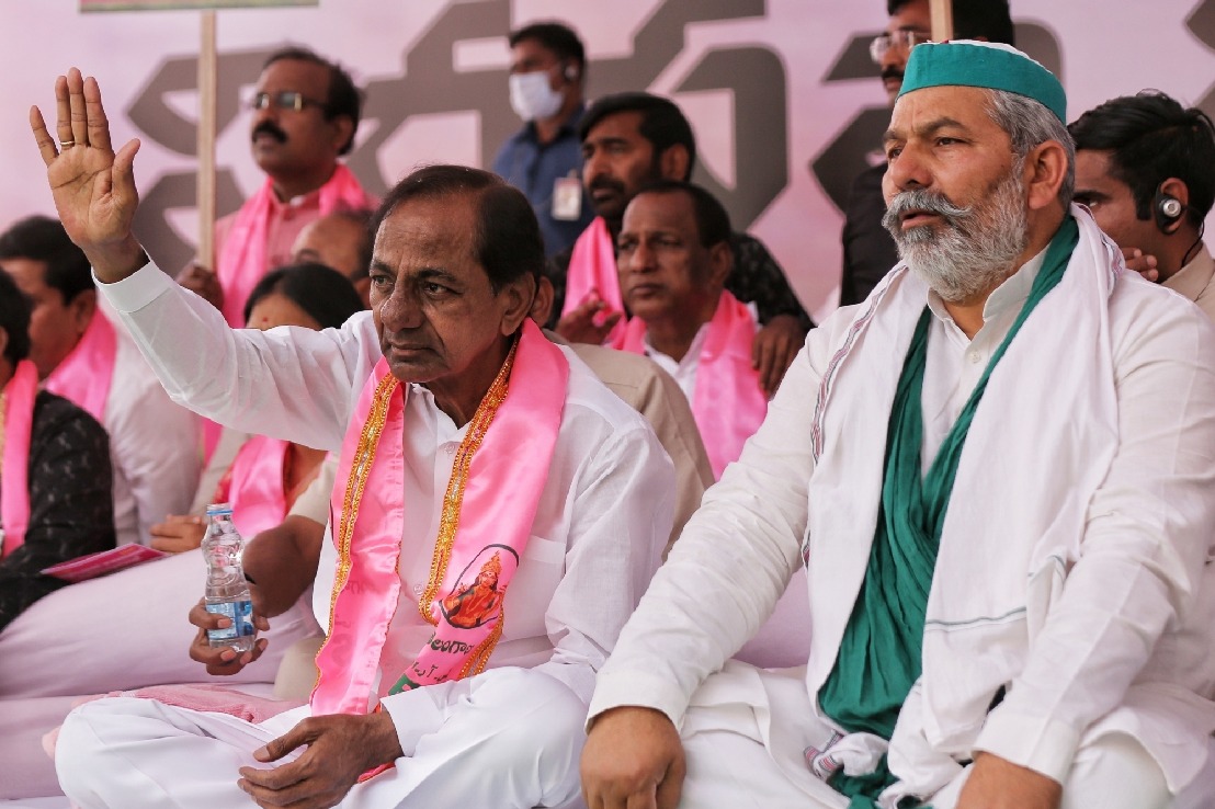 KCR sets 24-hr deadline before Centre over paddy procurement