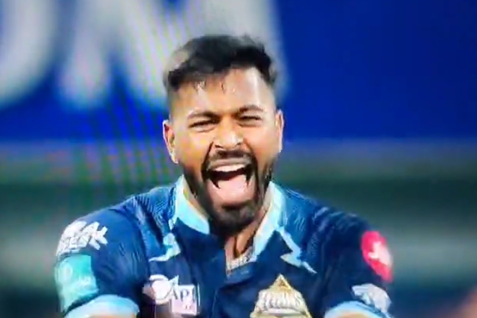 Hardik Pandya roasted on social media for screaming at senior pro Shami