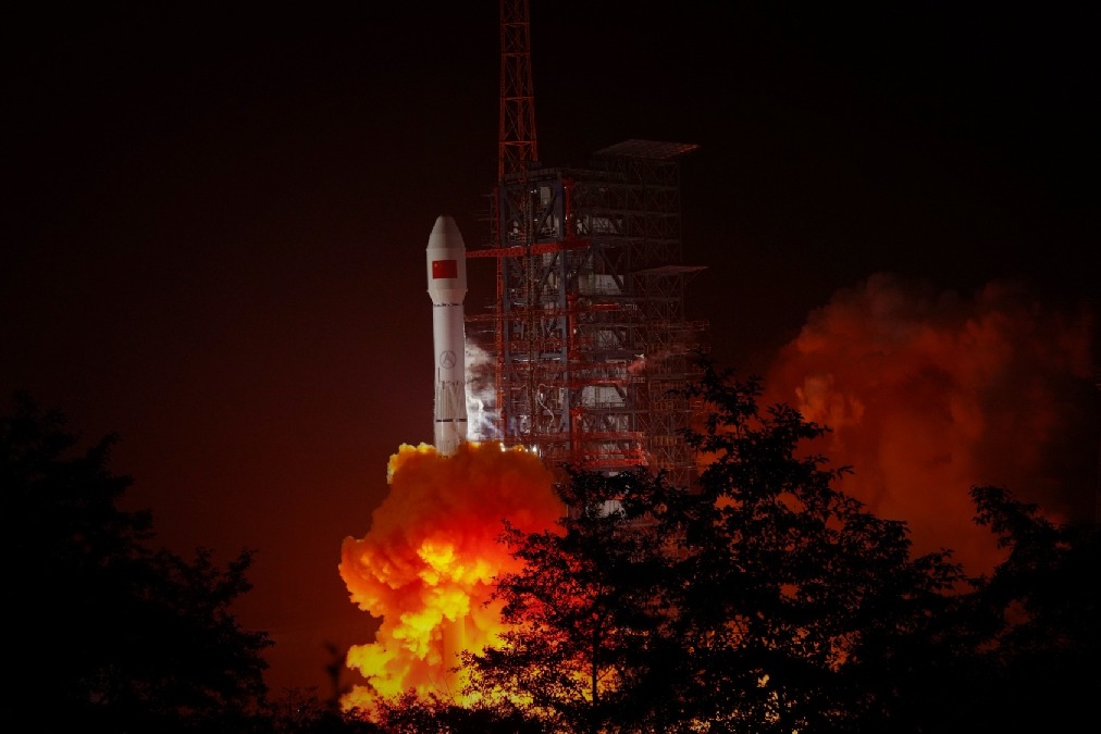 China launches Zhongxing-6D satellite