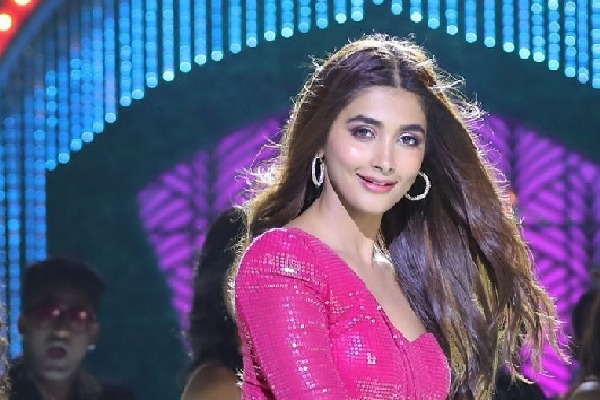 'F3' shoot concludes with Pooja Hegde's special song