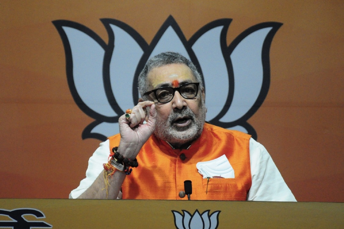 Giriraj Singh advocates for nationwide implementation of NRC