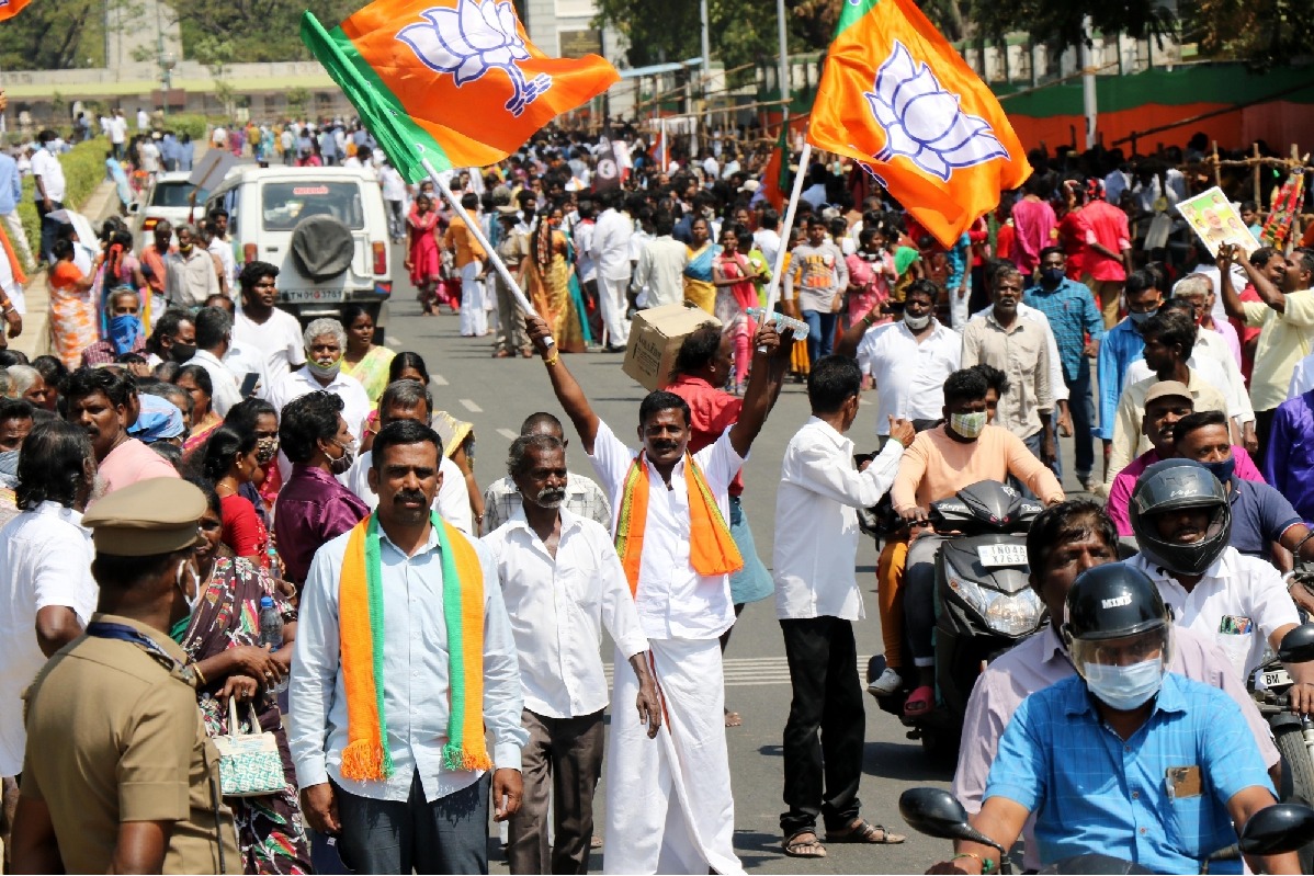 BJP workers protest in Coimbatore against removal of PM's photo