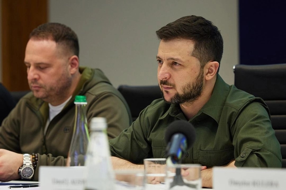 Another mass grave with 900 bodies found in Kiev region: Zelensky