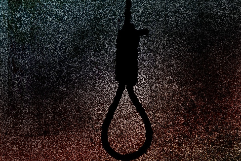 CRPF sub-inspector hangs self in Telangana