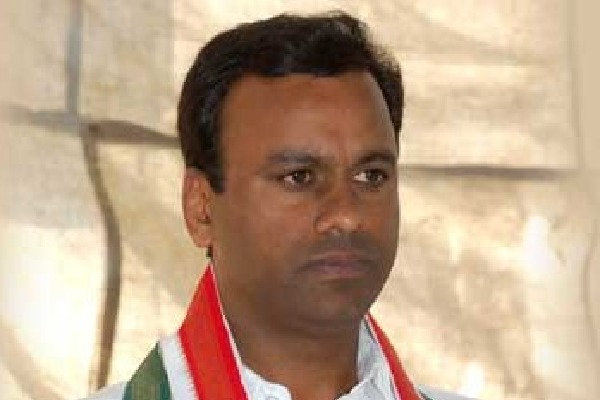 Cong MLA Komatireddy Rajagopal Reddy to skip Rahul’s Warangal public meet