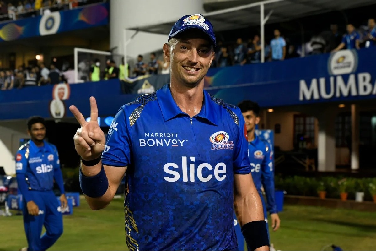 IPL 2022: Gujarat Titans lose nerve as Mumbai Indians win by 5 runs in close finish