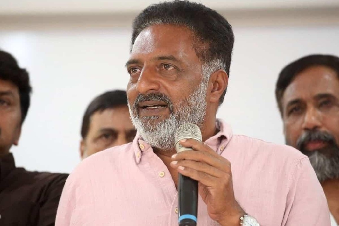 TRS may send Prakash Raj to Rajya Sabha