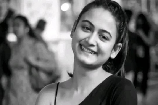 Bengali actress Pallabi Dey found dead at Kolkata flat