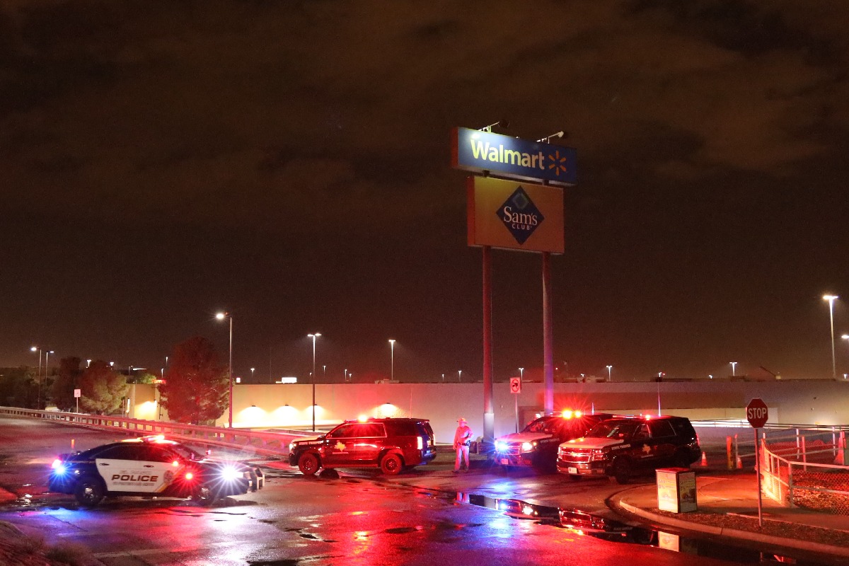 2 killed, 3 injured in US Houston flea market shooting