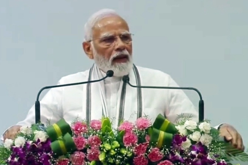 Nice to be back in Tamil Nadu, the land of Thiruvalluvar and Bharathi: Modi