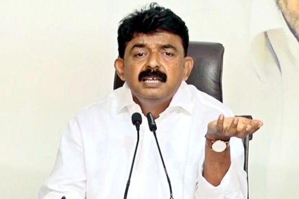 Even beggar is eligible to garland NTR statue but not Chandrababu, Lokesh: Perni Nani