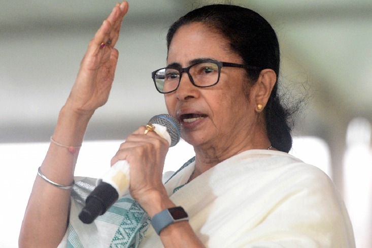 Presidential polls: Mamata leads charge, calls oppn meet on June 15