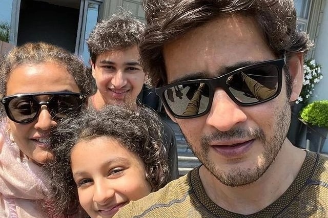 Mahesh Babu's selfie on Europe road trip goes viral